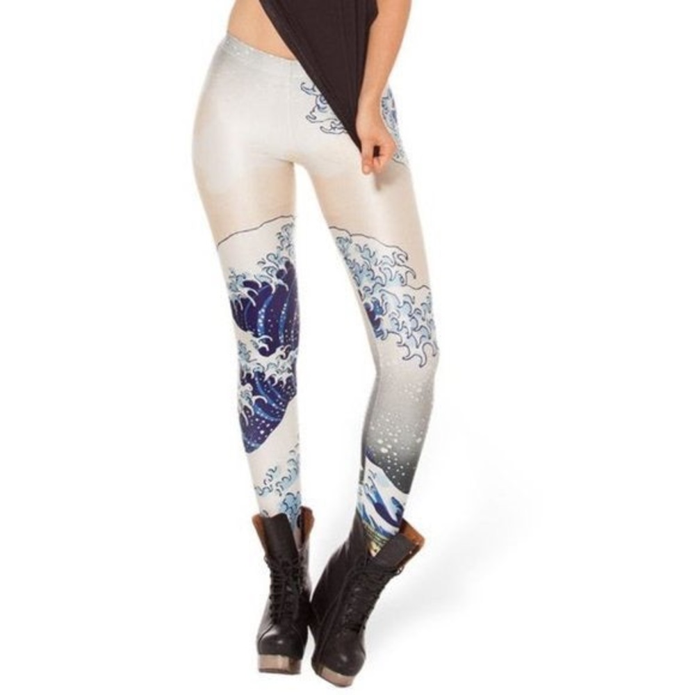 BlackMilk Wave Leggings